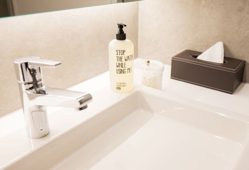 شقة غرفتين, Gubelhof Suites