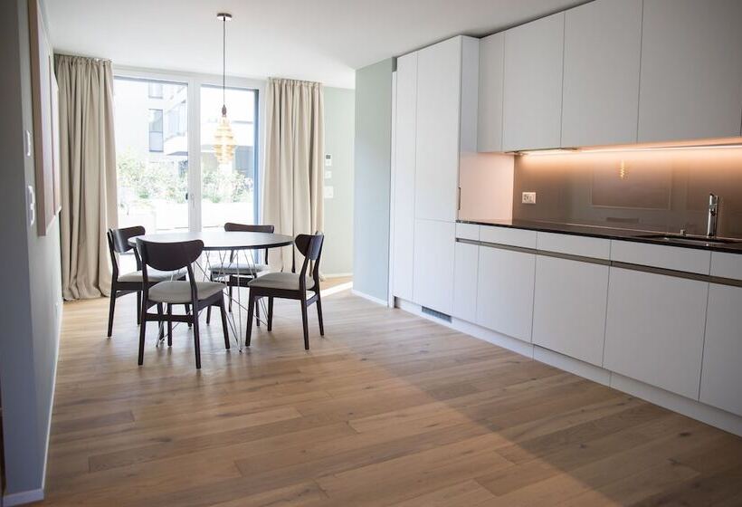 شقة غرفتين, Gubelhof Suites