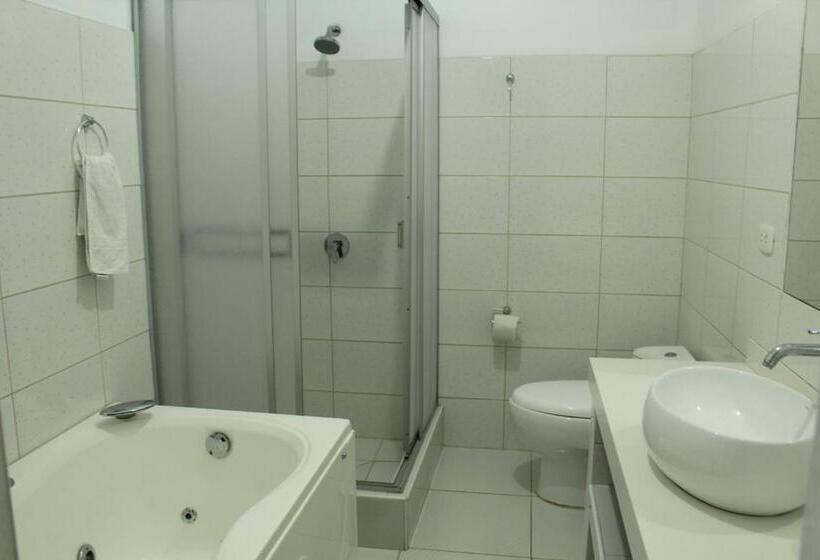 Deluxe Suite King Bed, La Casa De Algodon