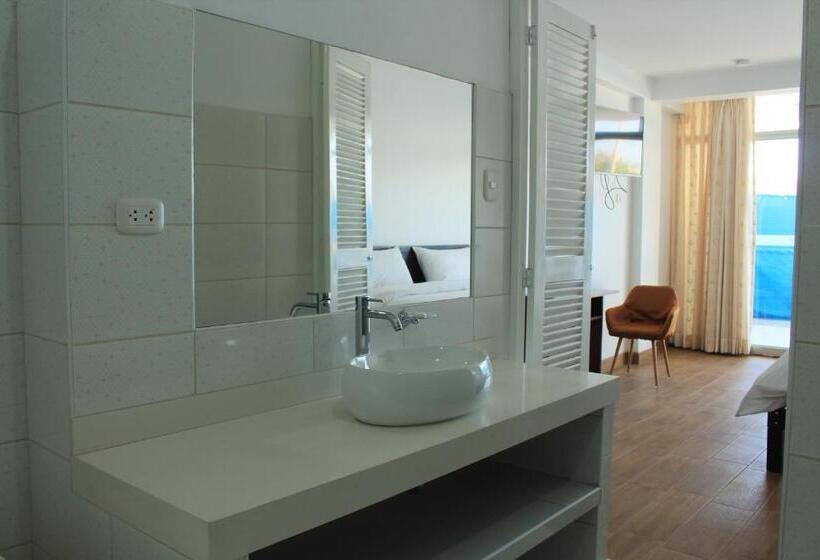 Deluxe Suite King Bed, La Casa De Algodon