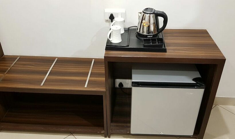 家庭套房, Kingsway