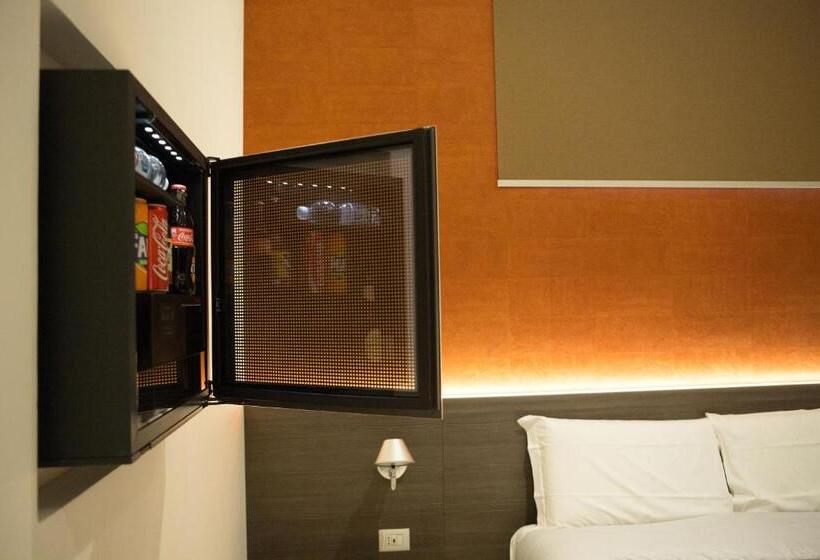 غرفة قياسية, New Bari