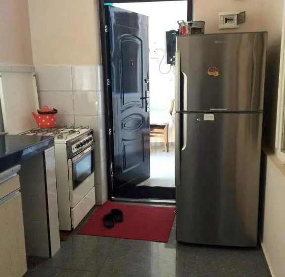 اتاق خانوادگی, Batumi Guesthouse 28a