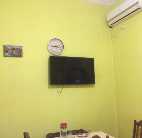 اتاق خانوادگی, Batumi Guesthouse 28a