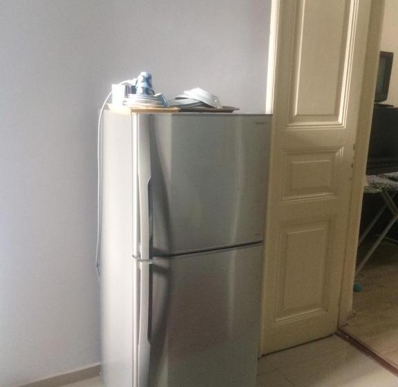 اتاق استاندارد سه نفره, Batumi Guesthouse 28a