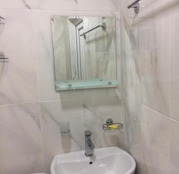 اتاق استاندارد با چشمانداز باغ, Batumi Guesthouse 28a