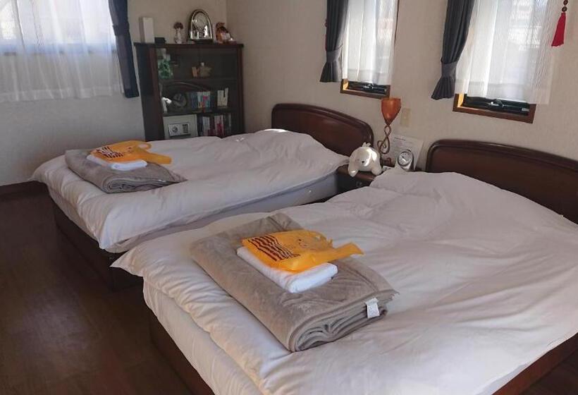 Номер Стандарт 2 Двуспальные Кровати, Guesthouse Gifu Suai