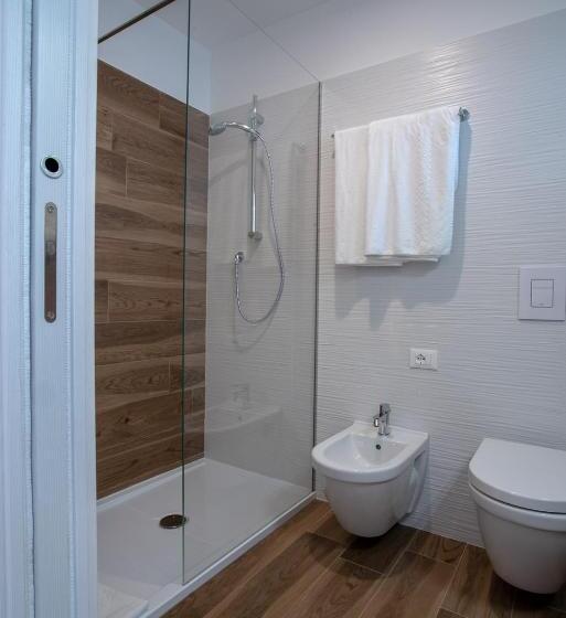 سوئیت با چشمانداز, Aparthotel Miramare