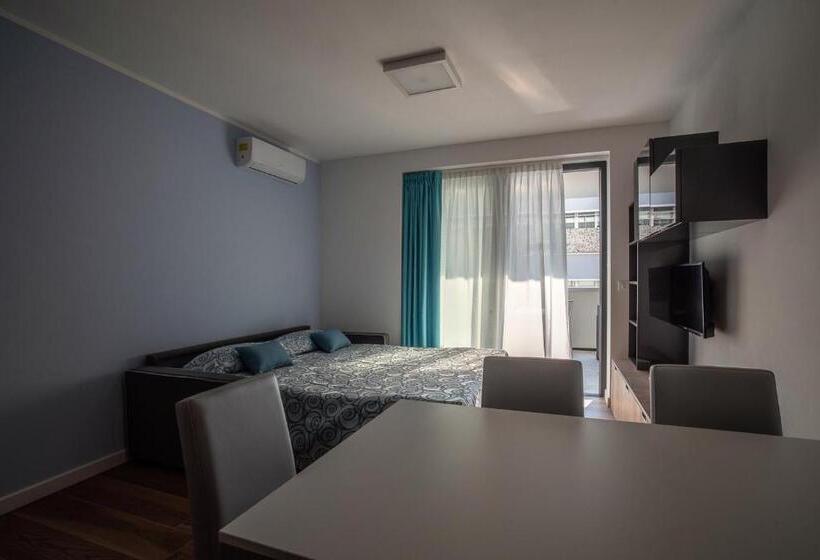 آپارتمان 1 خوابه با چشمانداز, Aparthotel Miramare