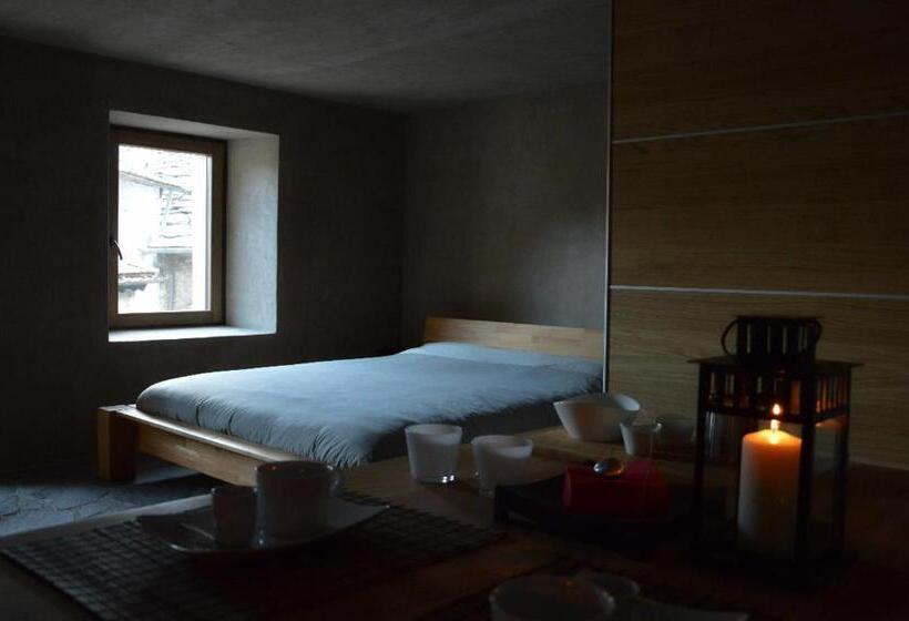 سوئیت با وان آب گرم, B&b éve