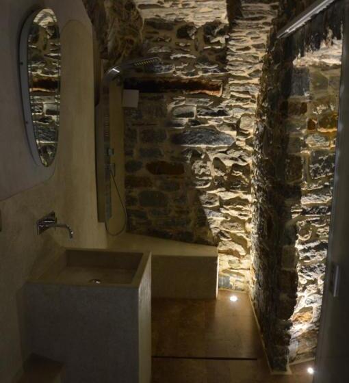 سوئیت با وان آب گرم, B&b éve