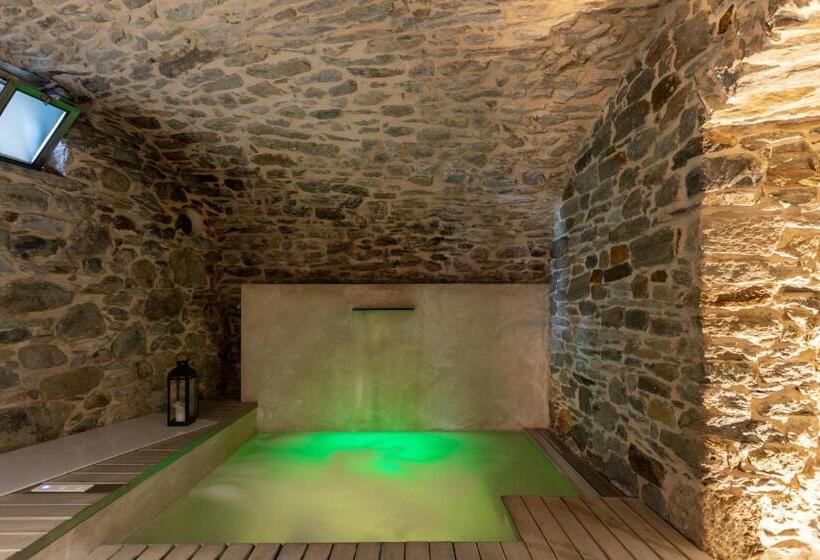 سوئیت با وان آب گرم, B&b éve