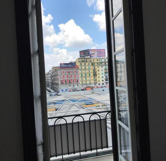 اتاق سوپریور چهار تخته, Parthenope's Home