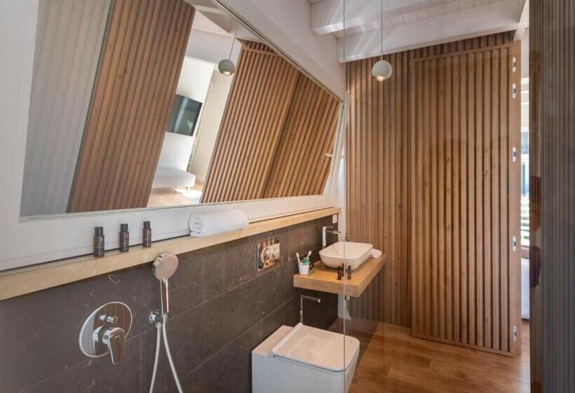 スタンダードルーム, Iancu Charme Apartments