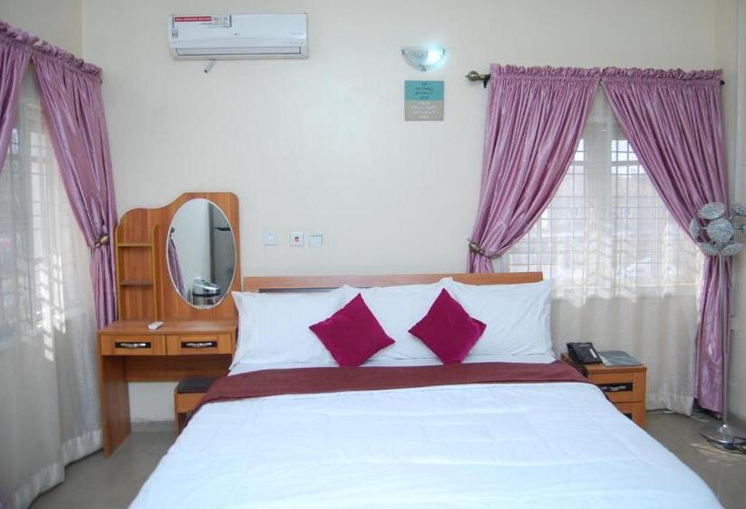 سوییت سوپریور, Health Plaza Abuja