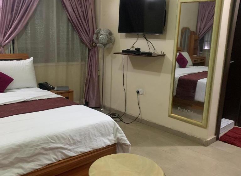سوییت سوپریور, Health Plaza Abuja