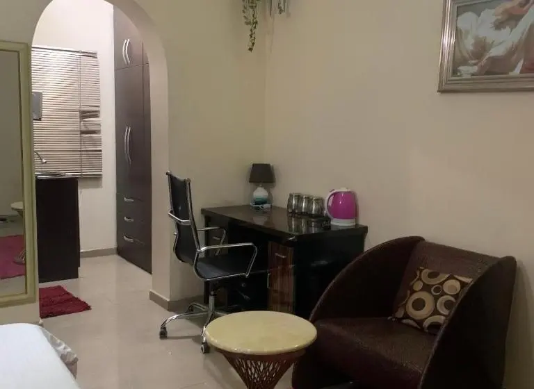 سوییت سوپریور, Health Plaza Abuja