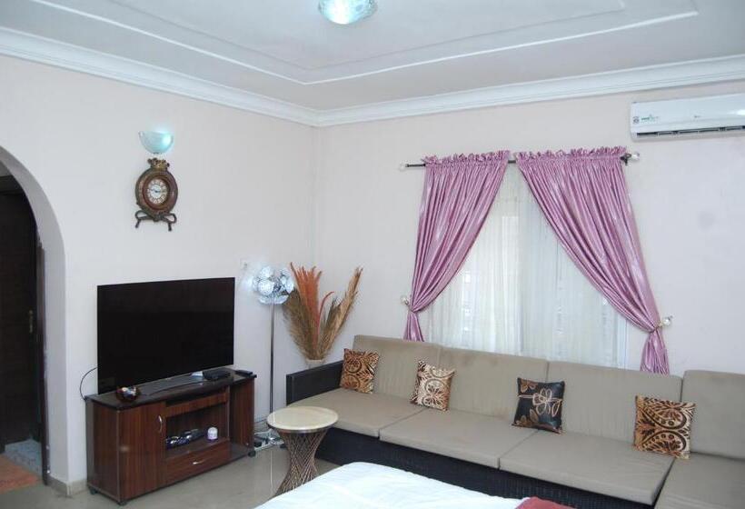 سوییت, Health Plaza Abuja