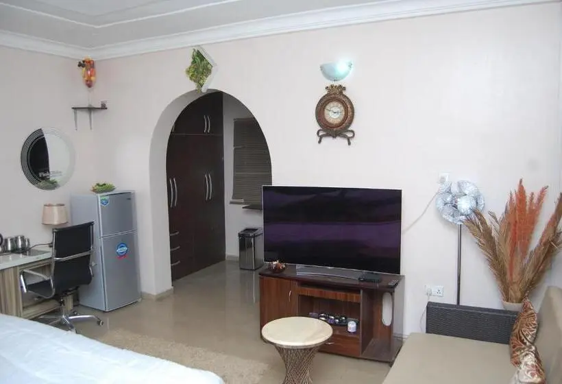 سوییت, Health Plaza Abuja