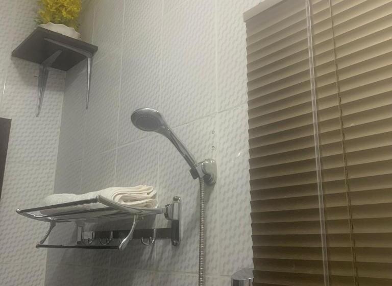 سوییت خانوادگی, Health Plaza Abuja