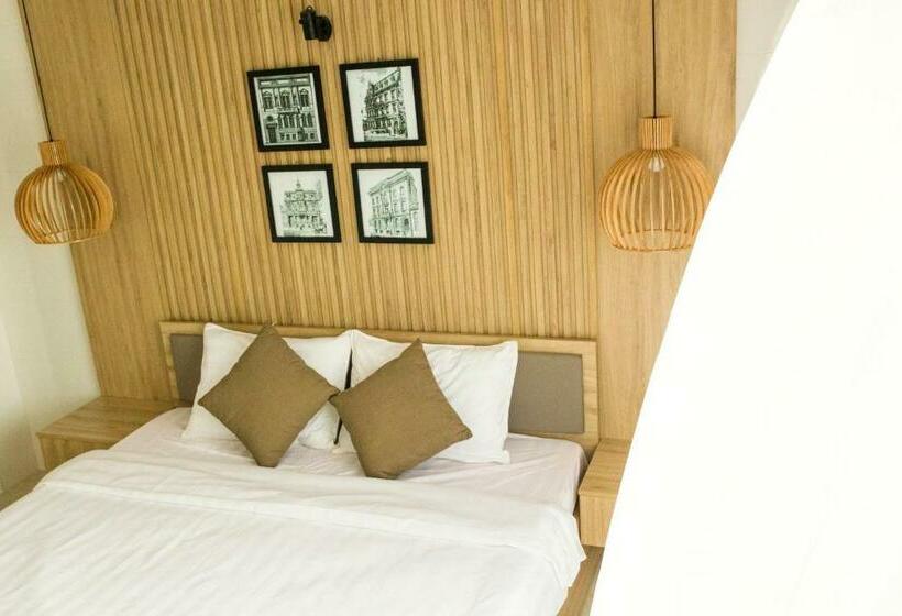 اتاق لوکس با تخت بزرگ, Max Hostel