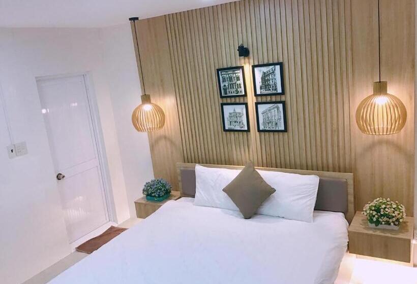 اتاق لوکس با تخت بزرگ, Max Hostel