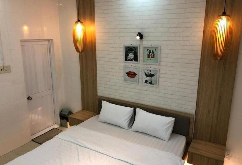 اتاق سوپریور, Max Hostel