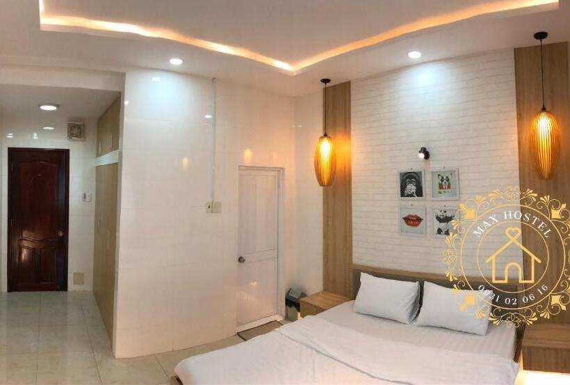 اتاق سوپریور با تخت بزرگ, Max Hostel