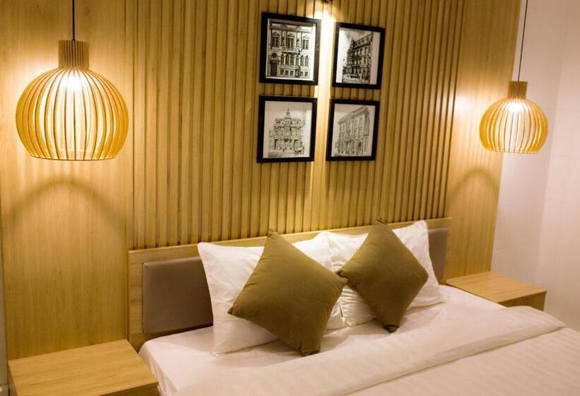 اتاق لوکس با تخت بزرگ, Max Hostel