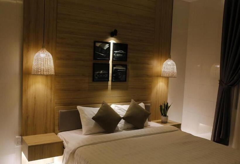 اتاق لوکس با تخت بزرگ, Max Hostel