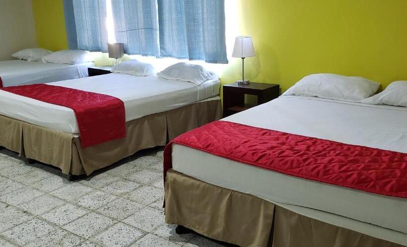 Economy Quadruple Room, El Dorado