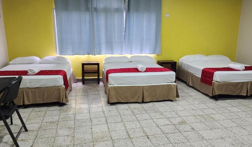 Economy Quadruple Room, El Dorado