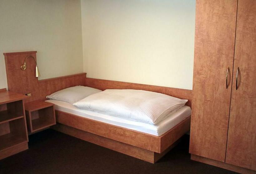 Quarto standart individual, Zur Post