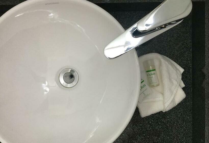 חדר סופריור, Romance Morelia