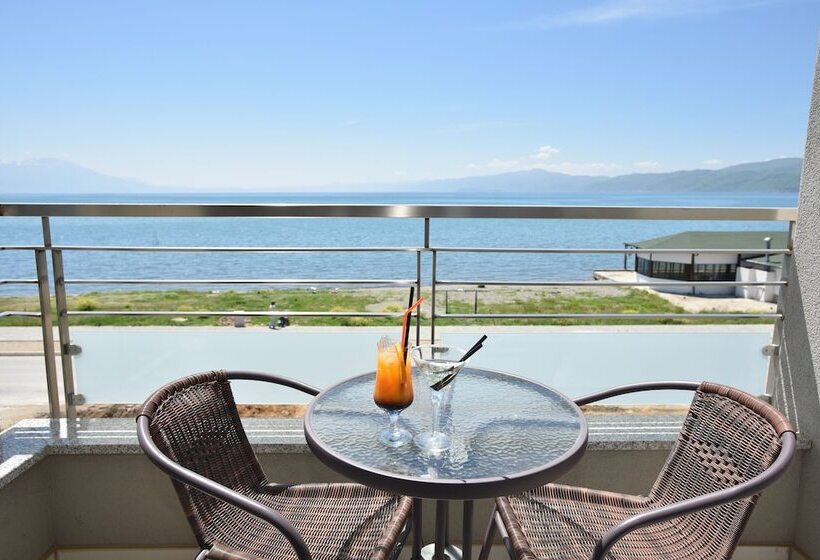 جناح عائلي, Vila Europa