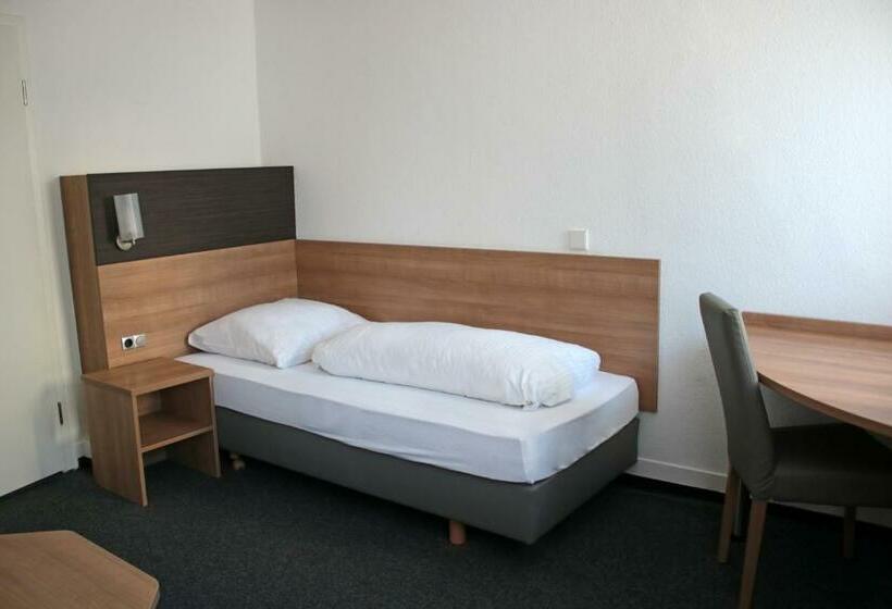 Quarto standart individual, Zur Post