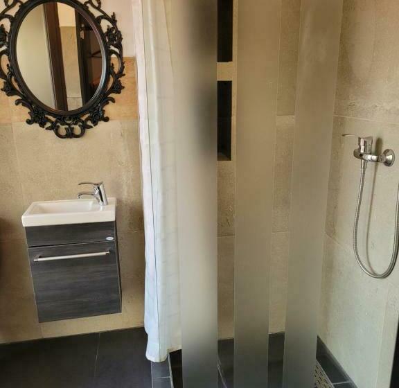 اتاق استاندارد, Mag Motel