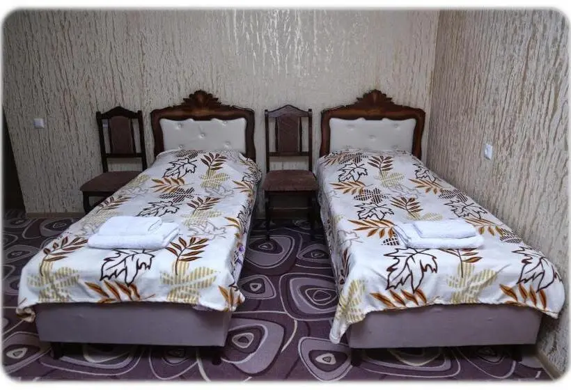 اتاق استاندارد, Lucy B&b