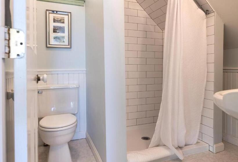 غرفة قياسية, The Water Street Inn