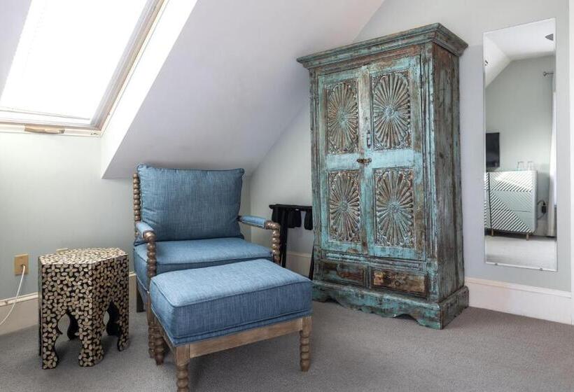 غرفة قياسية سرير كينج, The Water Street Inn