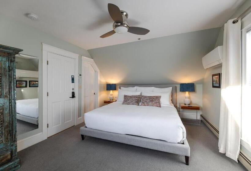 غرفة قياسية سرير كينج, The Water Street Inn