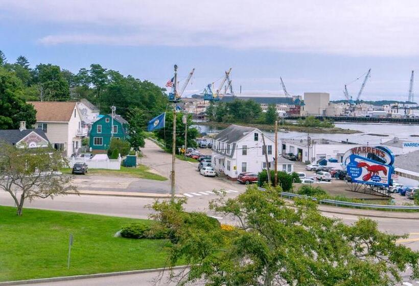 غرفة قياسية سرير كينج, The Water Street Inn