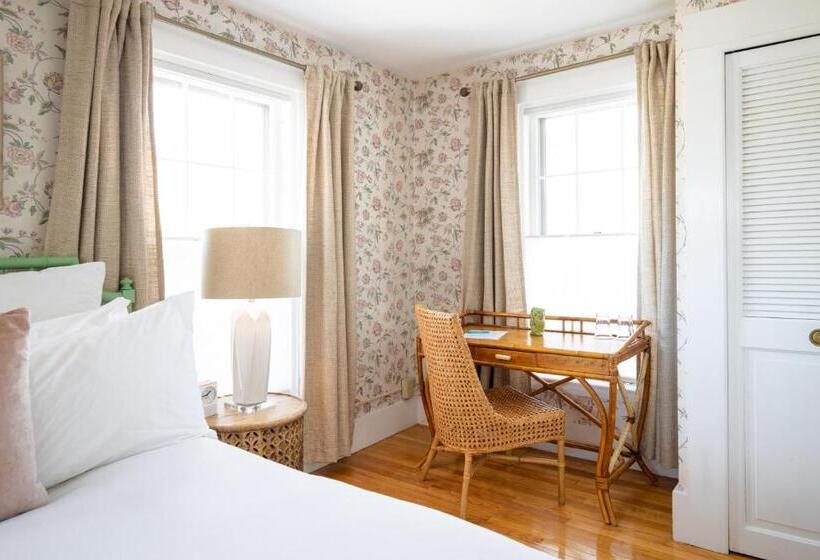 غرفة ديلوكس سرير كينج, The Water Street Inn