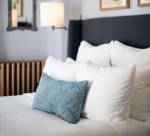 غرفة ديلوكس, The Water Street Inn