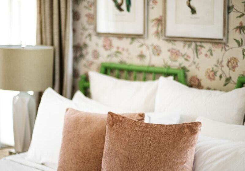 غرفة ديلوكس, The Water Street Inn