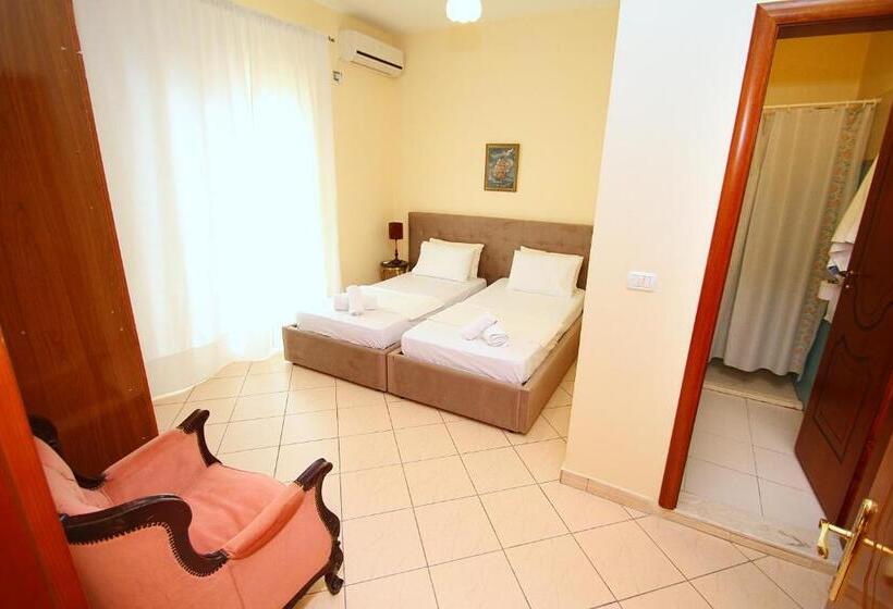 דירת שני חדרים, Apartments Athina Orikum