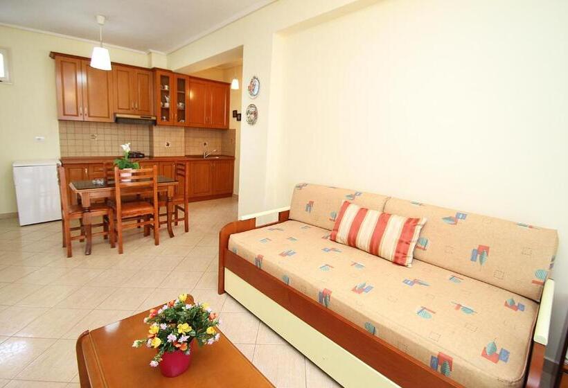 דירה בת חדר שינה 1 עם מרפסת, Apartments Athina Orikum