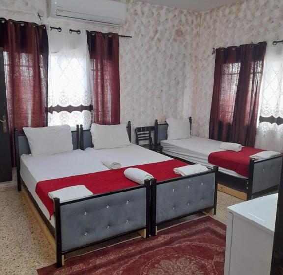 اتاق استاندارد سه نفره, Magtas