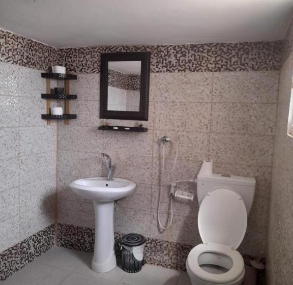 Economy Quadruple Room, Magtas