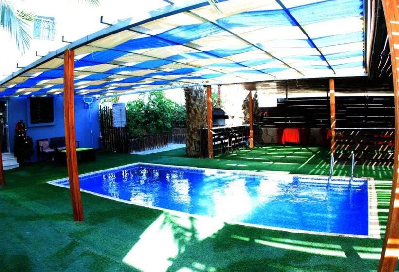 اتاق اکونومی, Magtas